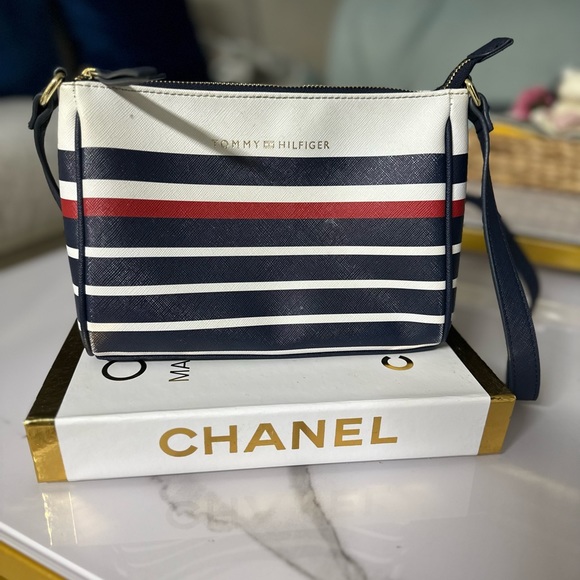 Aldo crossbody / tommy hilfiger bag - Picture 3 of 3